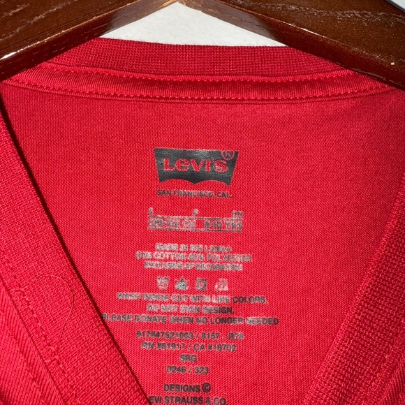 LEVI'S $18 New Youth Small 8-10 Red Navy Short Sleeve Classic TShirt E9 - Picture 3 of 4